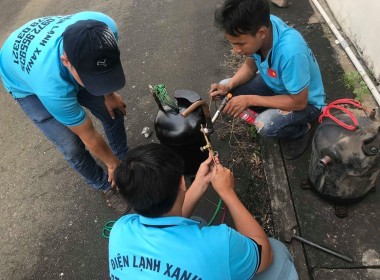 Vệ sinh máy lạnh